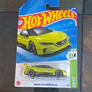 HOT WHEELS NISSAN LEAF NISMO RC 02 TREASURE HUNT